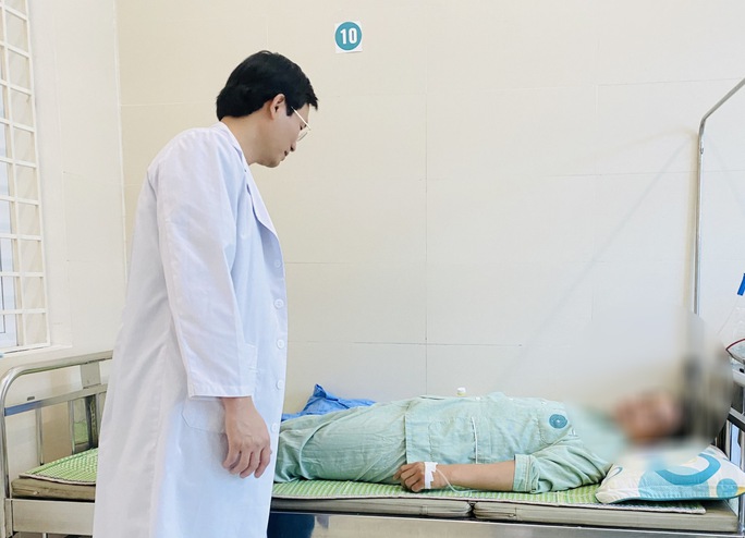 Làm chuyện ấy sai tư thế, người đàn ông bị gãy dương vật - Ảnh 1. Làm chuyện ấy sai tư thế, người đàn ông bị gãy dương vật - Ảnh 1.