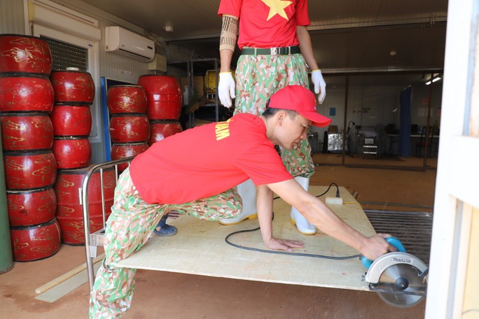 Bệnh viện dã chiến mũ nồi xanh Việt Nam khánh thành phòng khám sản khoa tại châu Phi - Ảnh 2. Bệnh viện dã chiến mũ nồi xanh Việt Nam khánh thành phòng khám sản khoa tại châu Phi - Ảnh 2.