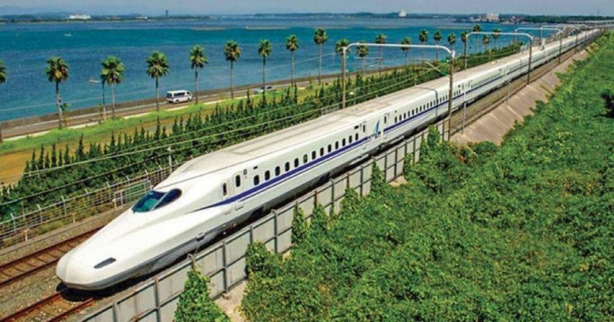 Trình Bộ Chính trị chủ trương đầu tư Dự án đường sắt tốc độ cao Bắc-Nam tổng vốn gần 59 tỉ USD - Ảnh 1.