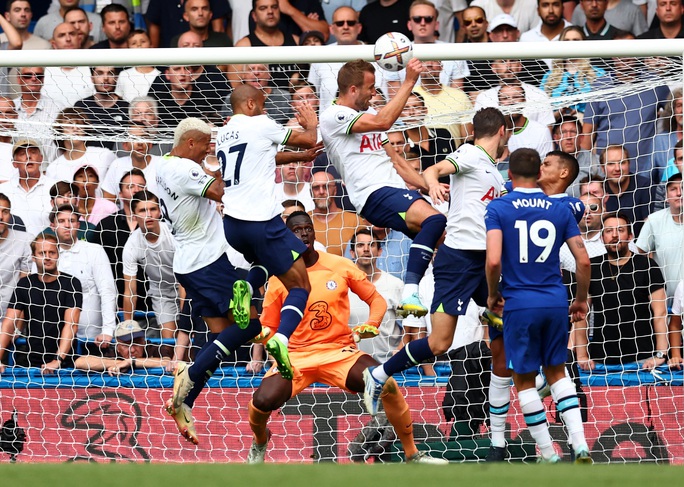 Chelsea bị Tottenham chia điểm, hai HLV Tuchel và Conte chia thẻ đỏ - Ảnh 5.