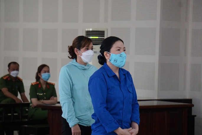 Vụ mất 19 sổ đỏ tại Đà Nẵng: Bắt đầu xét xử cựu cán bộ tiếp tay nữ đại gia lừa đảo - Ảnh 1.