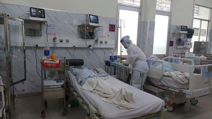 Ca nhiễm Covid-19 có dấu hiệu tăng tại Bệnh viện Bệnh Nhiệt đới TP HCM - Ảnh 1.