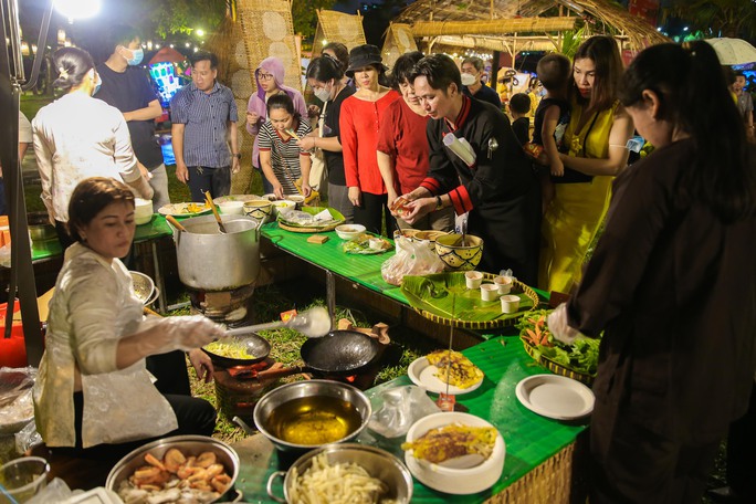 Hàng trăm món ngon hội tụ tại lễ hội Văn hóa ẩm thực, món ngon Saigontourist Group 2022 - Ảnh 11.