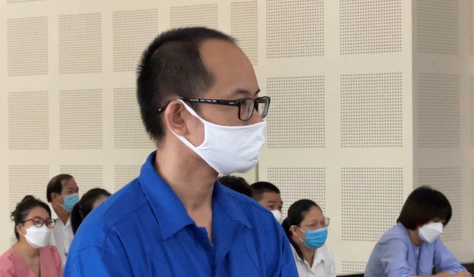 Cựu cán bộ Đà Nẵng 7 lần nhận hối hộ, cấp giấy phép cho chuyên gia dỏm - Ảnh 2.