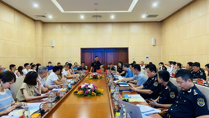 Hải quan Quảng Ninh rút ngắn thời gian thông quan, hỗ trợ doanh nghiệp xuất nhập khẩu - Ảnh 1.