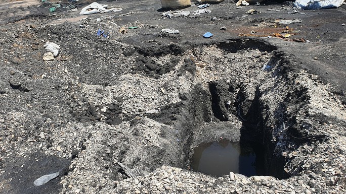 Chỉ đạo nóng của Chủ tịch tỉnh Bình Dương vụ chất thải lậu quy mô lớn nhất - Ảnh 2.