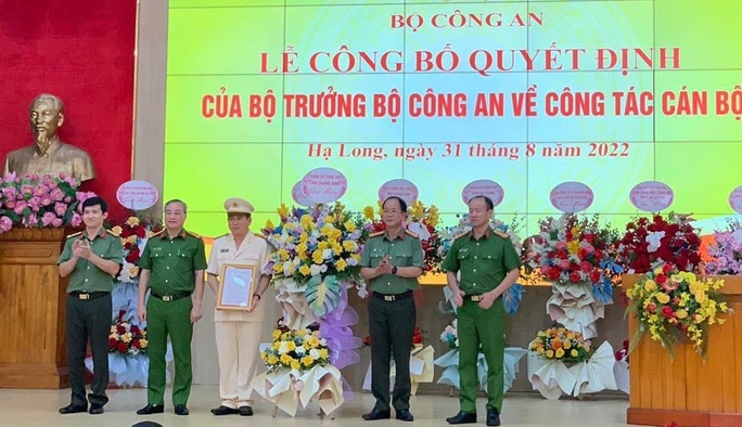 Đại tá Đinh Văn Nơi nhận nhiệm vụ Giám đốc Công an tỉnh Quảng Ninh - Ảnh 3.