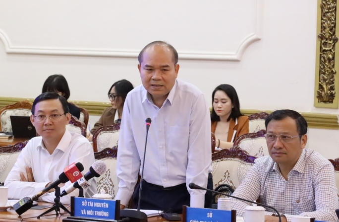 Ông Lê Trương Hải Hiếu: Có 100 dự án tại TP HCM tỉ lệ giải ngân vốn công bằng 0 - Ảnh 4. Ông Lê Trương Hải Hiếu: Có 100 dự án tại TP HCM tỉ lệ giải ngân vốn công bằng 0 - Ảnh 4.