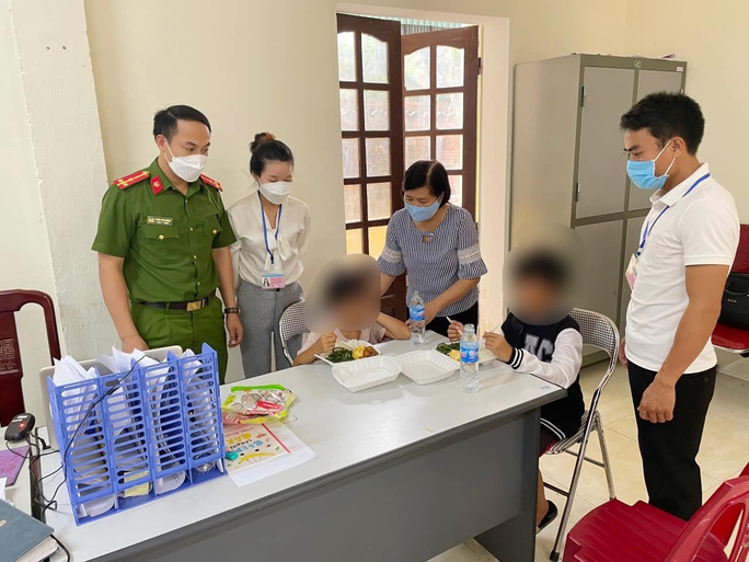 Hé lộ nguyên nhân vụ bé gái 11 tuổi ở Hà Tĩnh bị bố ruột bạo hành - Ảnh 1.