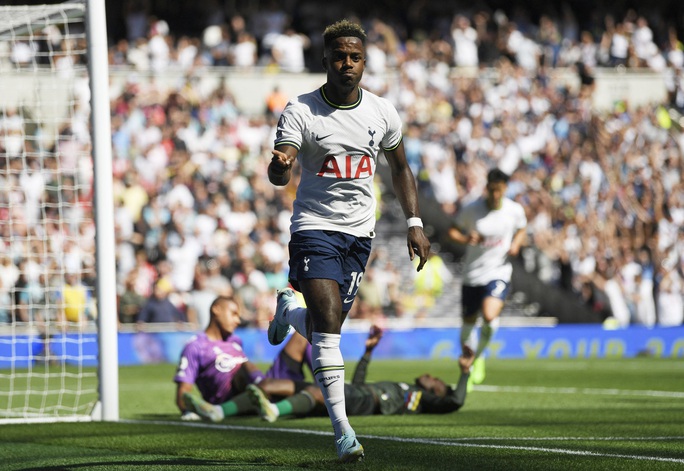 Tottenham mở đại tiệc, Southampton thua tan tác ở London - Ảnh 3.