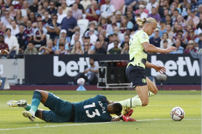 Erling Haaland lập cú đúp, Man City thắng dễ West Ham ngày ra quân - Ảnh 3. Erling Haaland lập cú đúp, Man City thắng dễ West Ham ngày ra quân - Ảnh 3.