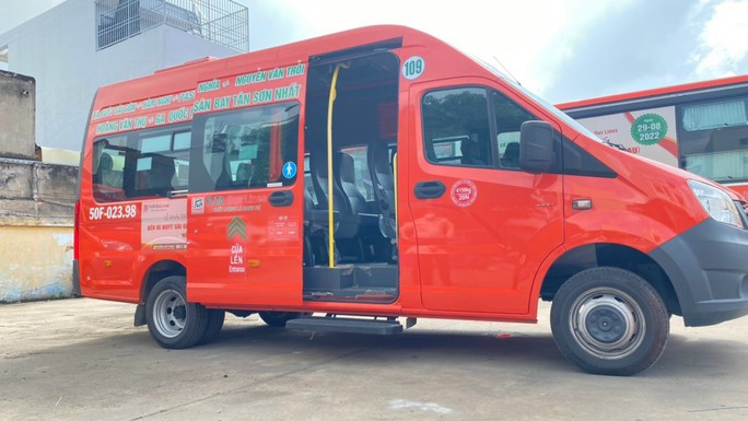 Từ ngày 12-9, tuyến xe buýt 109 chính thức hoạt động tại sân bay Tân Sơn Nhất - Ảnh 1.