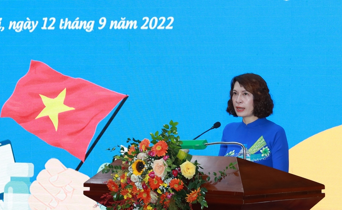 Chưa thể kiểm soát hoàn toàn dịch Covid-19 trước năm 2023 - Ảnh 1.