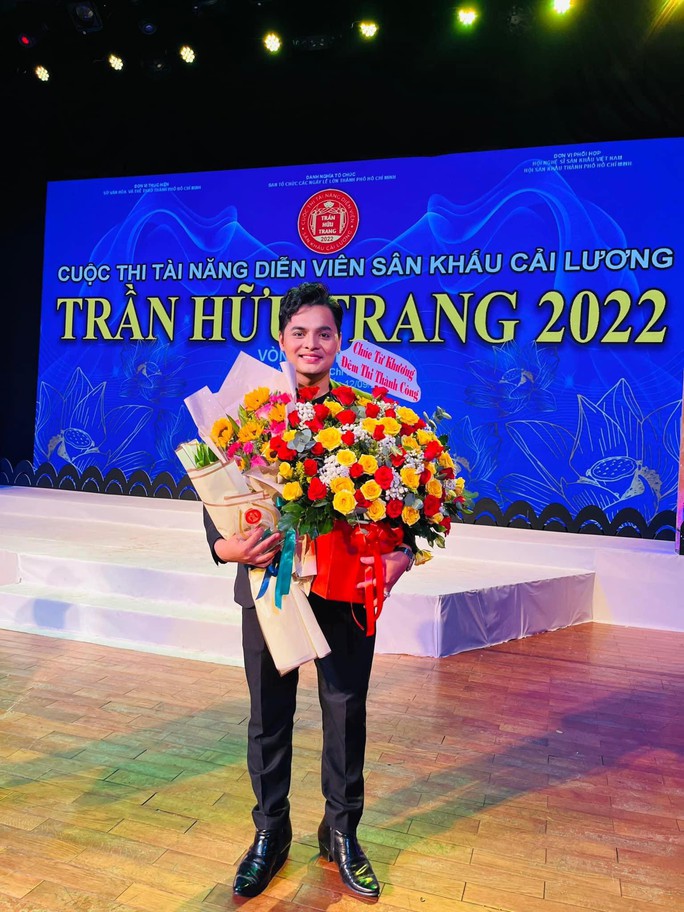 Chuông vàng vọng cổ Nhật Nguyên, Phương Cẩm Ngọc tạo dấu ấn mới tại Cuộc thi Trần Hữu Trang 2022 - Ảnh 2.