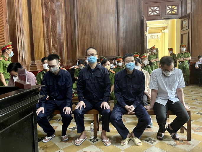 Bán rẻ hàng trăm nền đất: Ông Tề Trí Dũng nói không có kinh nghiệm! - Ảnh 1. Bán rẻ hàng trăm nền đất: Ông Tề Trí Dũng nói không có kinh nghiệm! - Ảnh 1.