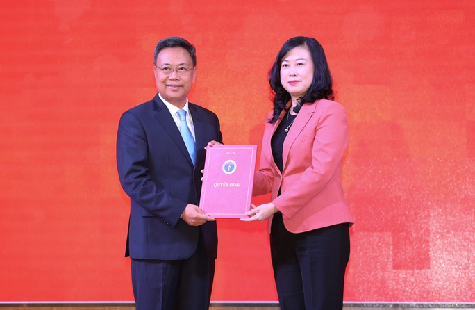 Một viện trưởng ngành y xin thôi tái bổ nhiệm, nghỉ quản lý sớm - Ảnh 2.