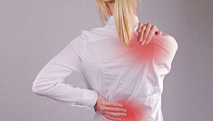 5 bước giúp giảm đau lưng cho dân văn phòng - Ảnh 1.