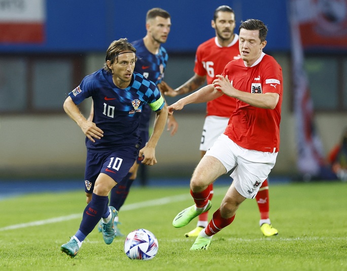 Luka Modric tiễn Áo xuống hạng, Croatia vào bán kết Nations League