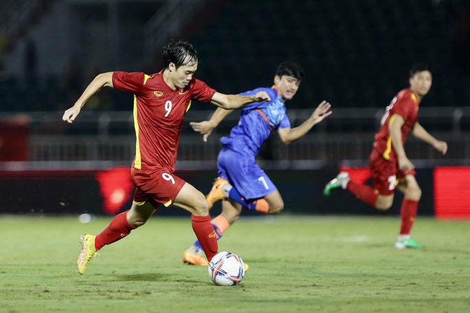 Văn Toàn xóa dớp sau 5 năm không ghi bàn cho tuyển Việt Nam - Ảnh 2.