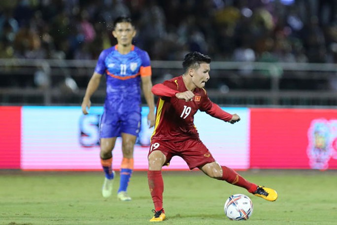 Tuyển Việt Nam - Ấn Độ: 3-0: Quang Hải thể hiện đẳng cấp - Ảnh 1.