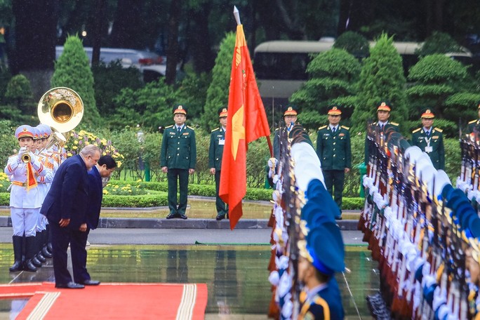 Thủ tướng Phạm Minh Chính đón Thủ tướng Cuba lần đầu thăm chính thức Việt Nam - Ảnh 7.