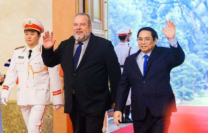 Thủ tướng Phạm Minh Chính đón Thủ tướng Cuba lần đầu thăm chính thức Việt Nam - Ảnh 12.