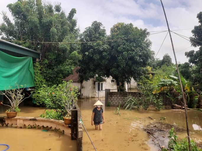 Mưa do hoàn lưu bão Noru, 7 người chết và mất tích - Ảnh 1. Mưa do hoàn lưu bão Noru, 7 người chết và mất tích - Ảnh 1.