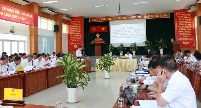 Làm việc với Chủ tịch TP HCM, Cần Giờ đề xuất mở thêm cửa ngõ thứ 4 - Ảnh 1. Làm việc với Chủ tịch TP HCM, Cần Giờ đề xuất mở thêm cửa ngõ thứ 4 - Ảnh 1.