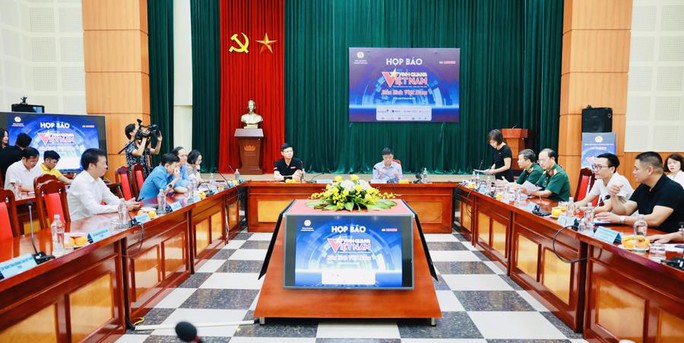 Chương trình Vinh quang Việt Nam 2022 vinh danh 13 tập thể, cá nhân điển hình - Ảnh 1.