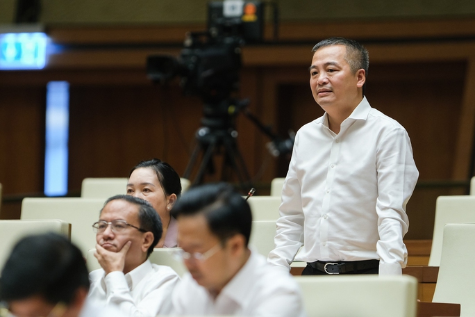 Không thể xã hội hóa y tế theo kiểu chung tiền mua máy đặt trong bệnh viện rồi chia nhau lợi nhuận - Ảnh 1.