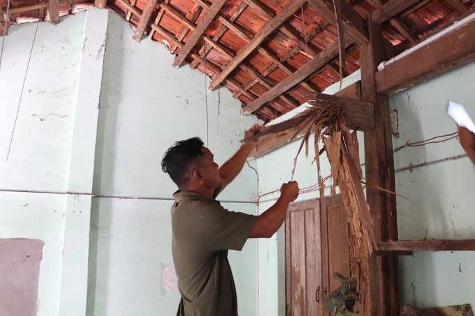 Quảng Nam: Xin dời không được, xin sửa cũng không, nhà dân sập suýt đè chết cả nhà - Ảnh 6.