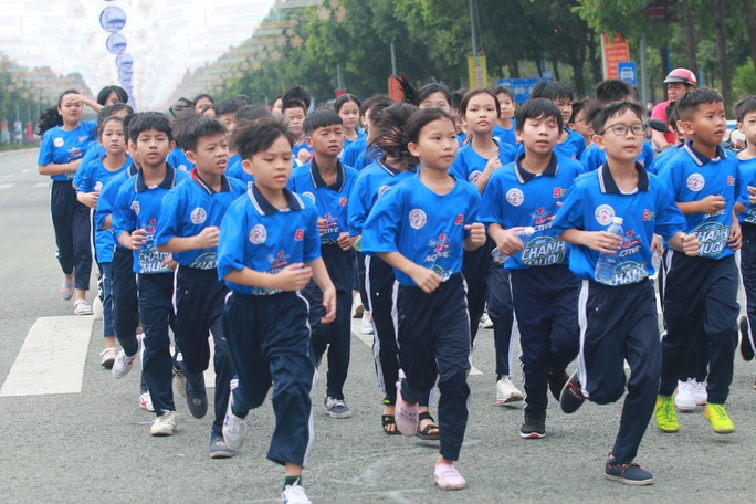 Giải Việt dã Chào năm mới 2023: Chủ nhà Bình Dương giành chức vô địch nam tuyển 10 km - Ảnh 7.