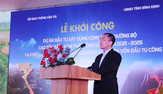 Khởi công dự án đường bộ cao tốc hơn 12.400 tỉ đồng qua Bình Định - Ảnh 2.