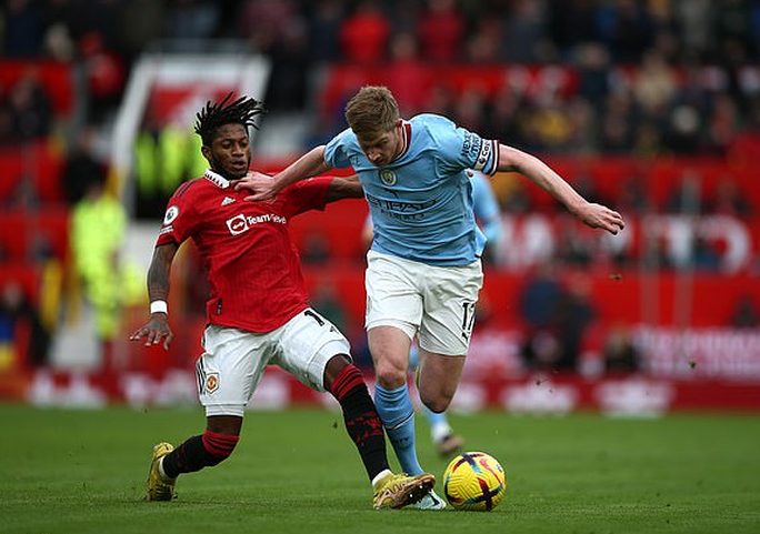 Ngược dòng siêu đỉnh, Man United quật ngã đại kình địch Man City - Ảnh 2.