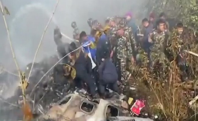 Máy bay chở khách rơi ở Nepal, 72 người không ai sống sót - Ảnh 1.