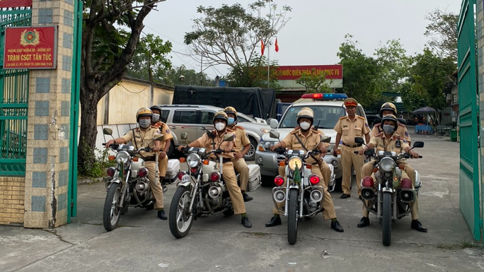 Toàn cảnh giao thông TP HCM khi người dân quay trở lại sau Tết Dương lịch  - Ảnh 1.