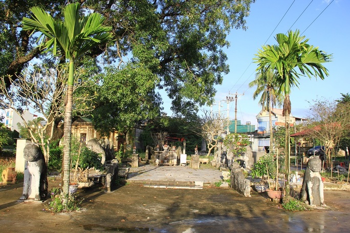 Lăng mộ đá 300 năm giữa lòng thành phố Thanh Hóa - Ảnh 2.