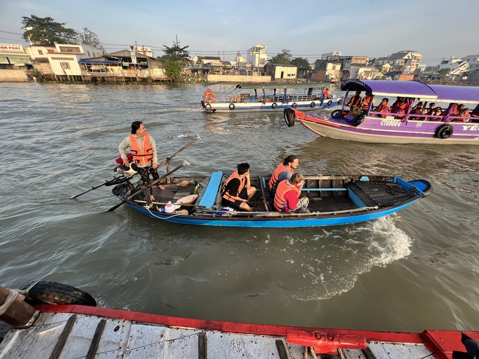 CHÙM ẢNH: Những điểm đến vạn người mê ở miền Tây dịp Tết Quý Mão 2023 - Ảnh 36. CHÙM ẢNH: Những điểm đến vạn người mê ở miền Tây dịp Tết Quý Mão 2023 - Ảnh 36.