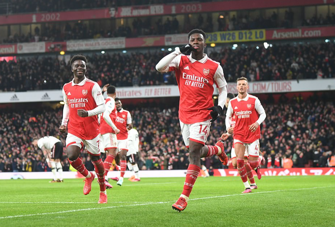 Ngược dòng hạ Man United, Arsenal khẳng định sức mạnh số 1 nước Anh - Ảnh 8.