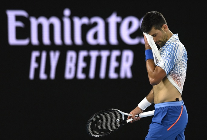 Novak Djokovic bị tố vi phạm quy tắc tại Giải Úc mở rộng 2023 - Ảnh 5.