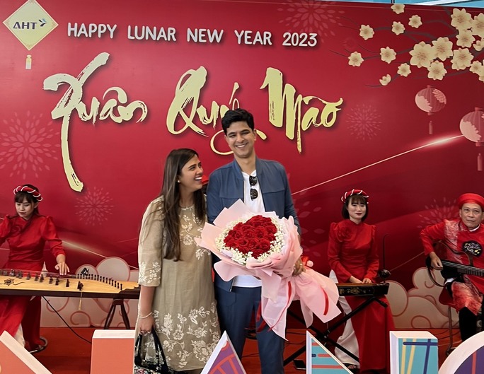 Cặp đôi Ấn Độ mời hàng trăm khách dự tiệc cưới xa hoa 5 ngày ở Đà Nẵng - Ảnh 3.