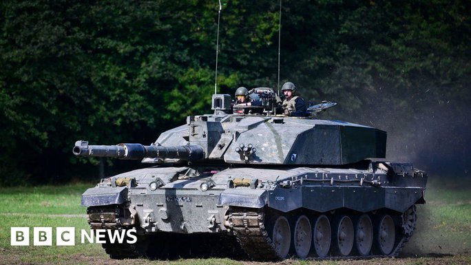 Mỹ sẽ cung cấp xe tăng chiến đấu chủ lực M1 Abrams cho Ukraine - Ảnh 3.