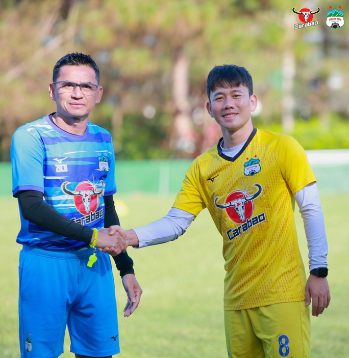 Mâu thuẫn với VPF, CLB Hoàng Anh Gia Lai tiếp tục dọa bỏ V-League