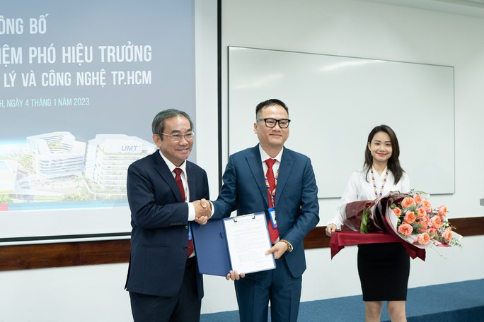 PGS-TS Hồ Thanh Phong giữ chức Phó Hiệu trưởng Trường ĐH Quản lý và Công nghệ TP HCM