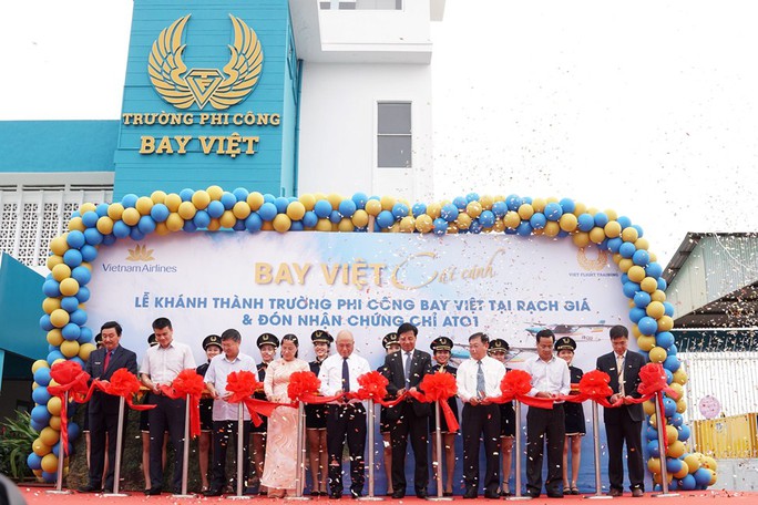 Trường đào tạo phi công dân dụng đầu tiên khu vực miền Nam đi vào hoạt động ở Kiên Giang - Ảnh 2.