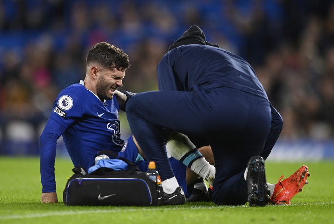 Chelsea thất trận sân nhà, Man City ung dung chạy đua ngôi đầu Ngoại hạng Anh - Ảnh 2.