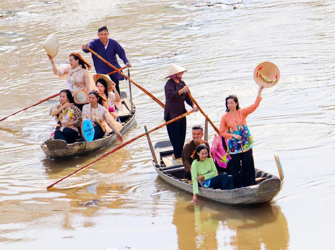 Những hình ảnh “độc” tại Festival Áo bà ba - Hậu Giang 2023 - Ảnh 15.