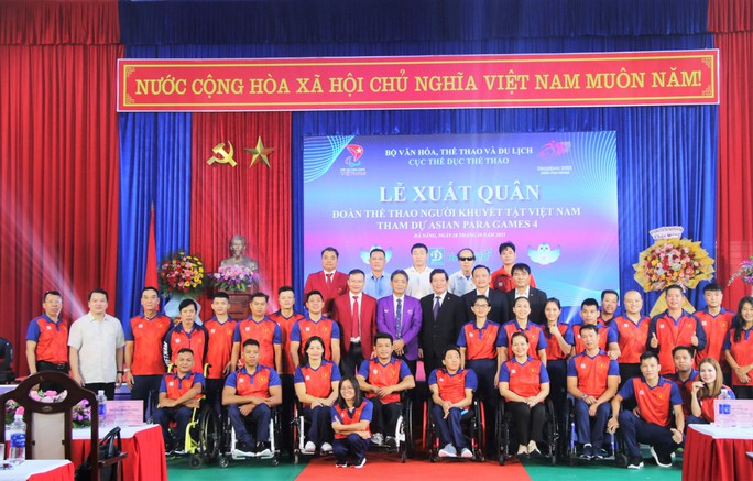 Đoàn thể thao người khuyết tật Việt Nam xuất quân dự Asian Para Games 4 - Ảnh 1.