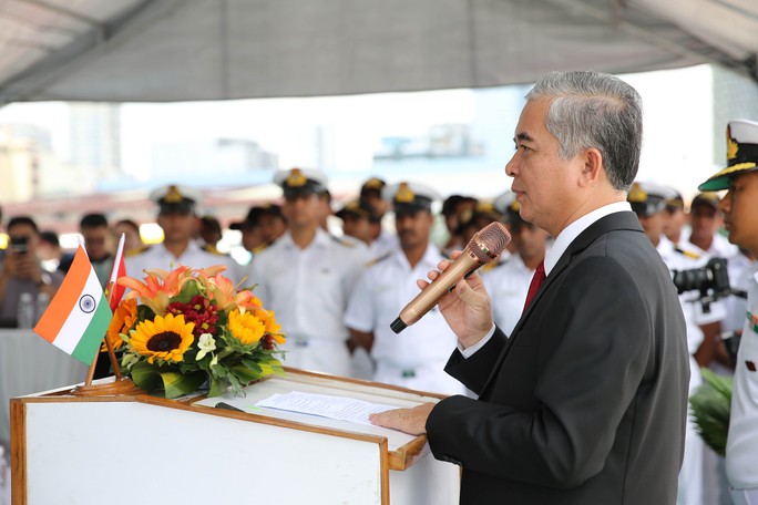 Tàu buồm Hải quân Ấn Độ Sudarshini thăm TP HCM - Ảnh 5.