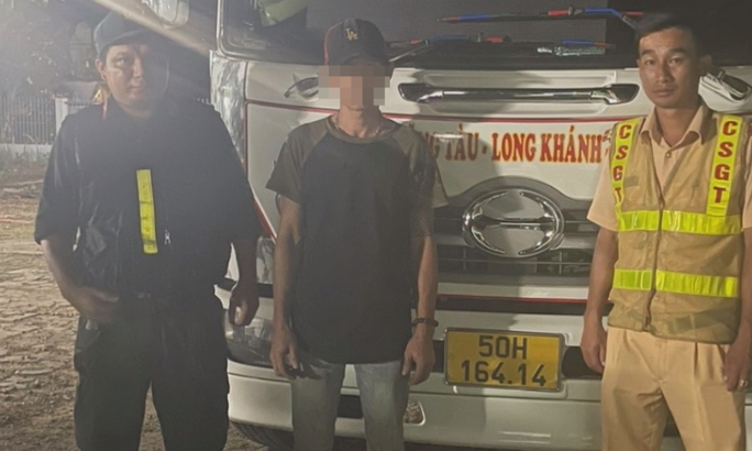 Công an Đồng Nai phát hiện 31 lái xe dương tính với chất ma tuý - Ảnh 1.